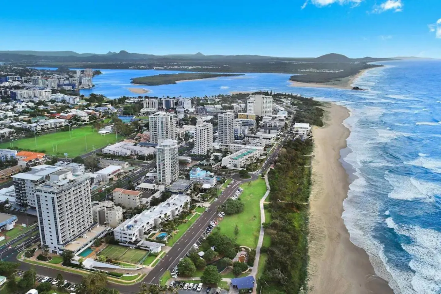 Maroochydore Coastal Suite 公寓